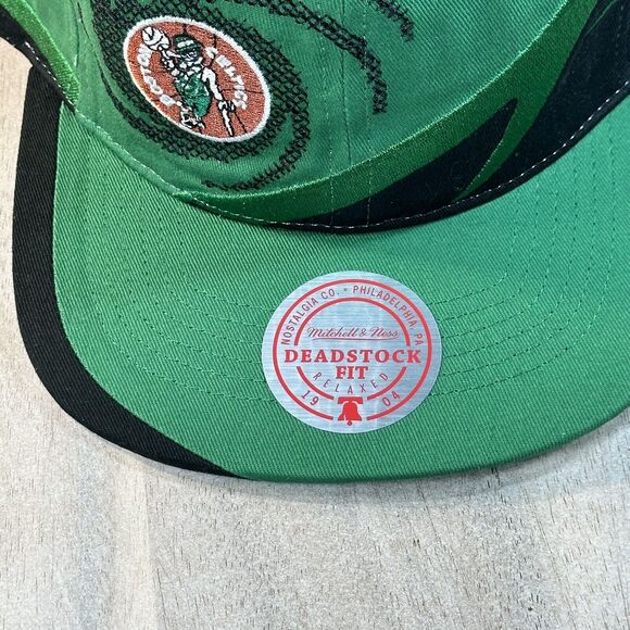 Boston Celtics Spiral Deadstock Cap Green Snapback Mitchell & Ness Unique Hat - Picture 4 of 14